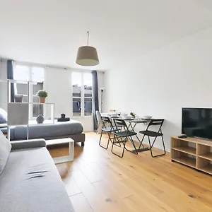- Quartier Champs-elysees 5 Free Netflix , Paris France